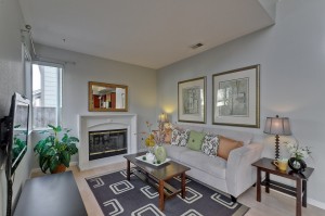 1246 Littleton Dr Family Room