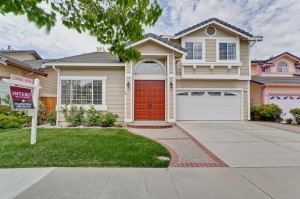 1234 Littleton Dr Front