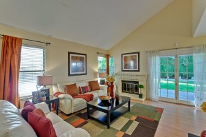 1655 Lederer Cir Living Room