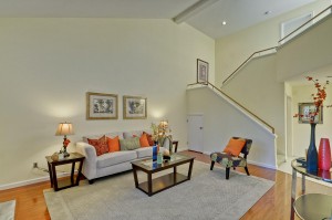 1516 Fairway Green Cir Living Room