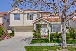 1564 Mission Springs Cir House with Roses front