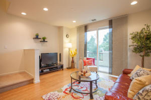 2095 Oakland Rd San Jose CA-large-003-Living Room-1500x1000-72dpi