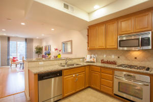 2095 Oakland Rd San Jose CA-large-008-Kitchen-1500x1000-72dpi