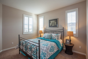 2017_agave_way_masterbedroom3