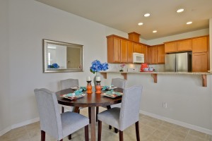 012_dining-room