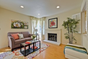 025_family-room