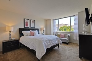 025_master-bedroom