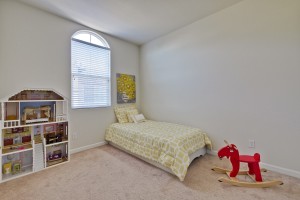026_bedroom