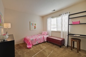 031_bedroom