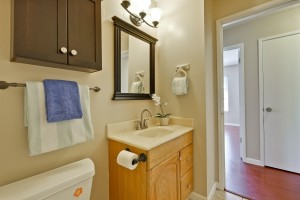 037_bathroom