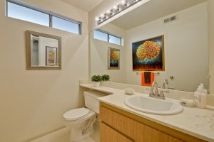 040_bathroom