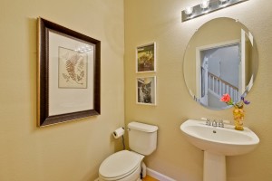 044_bathroom