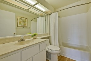 046_bathroom