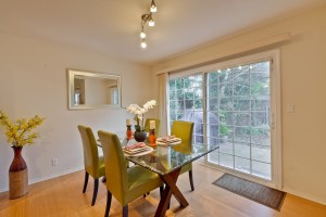 010_Dining Room