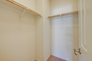 028_Master Bedroom Closet