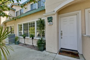 008_Front