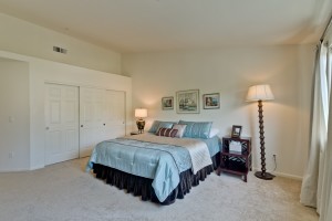 038_Bedroom