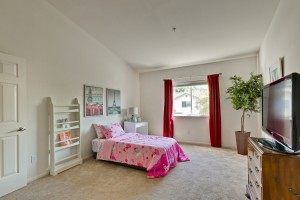 041_Bedroom