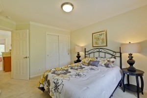 033_Bedroom