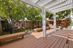 040_Backyard