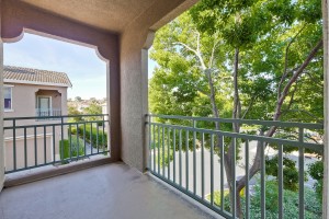 037_Balcony